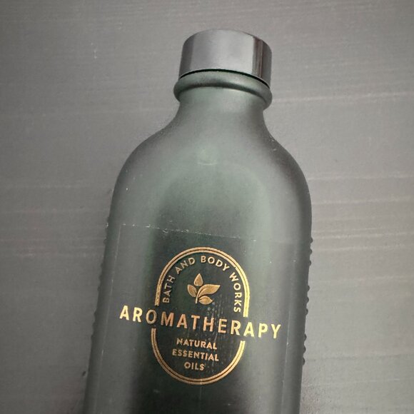 Bath and Body Works Aromatherapy Eucalyptus Spearmint Body and Massage Oil - Picture 6 of 14